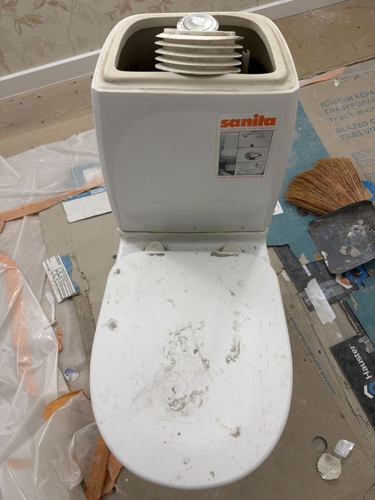 Продам унитаз Sanita