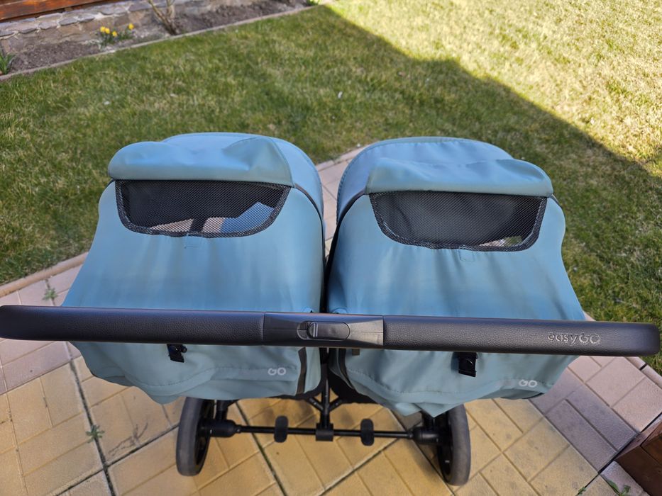 Carucior gemeni EasyGo Echo ultrapliabil