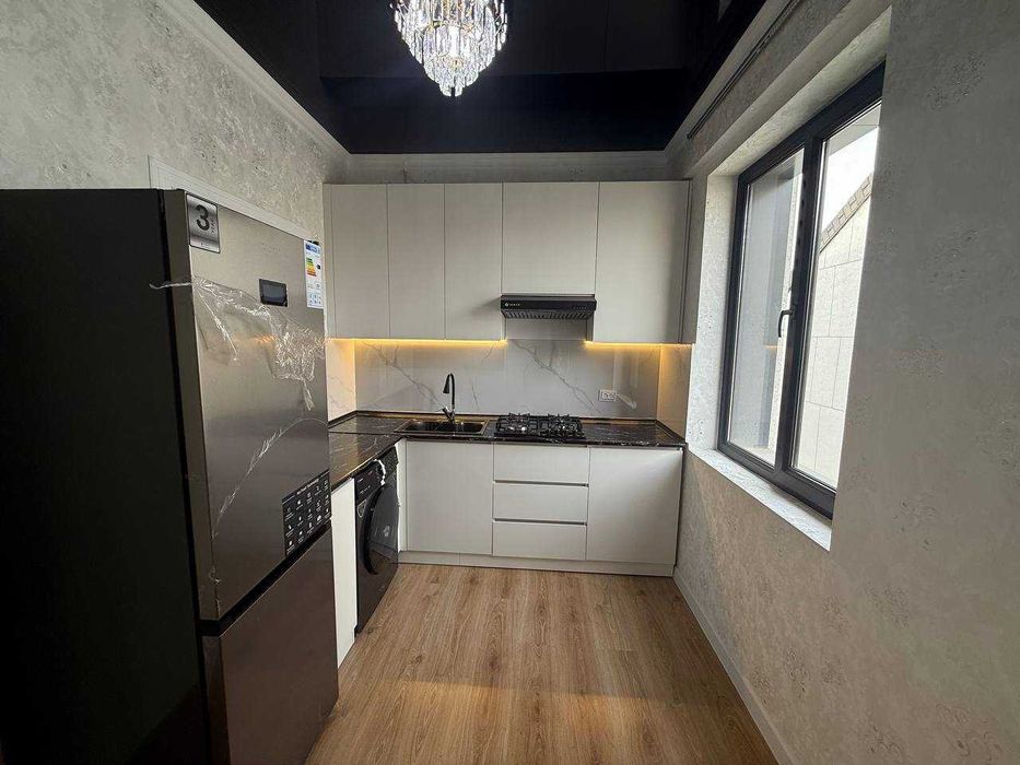 2х комнатная квартира на 4 этаже 44кв/м, в Самарканде