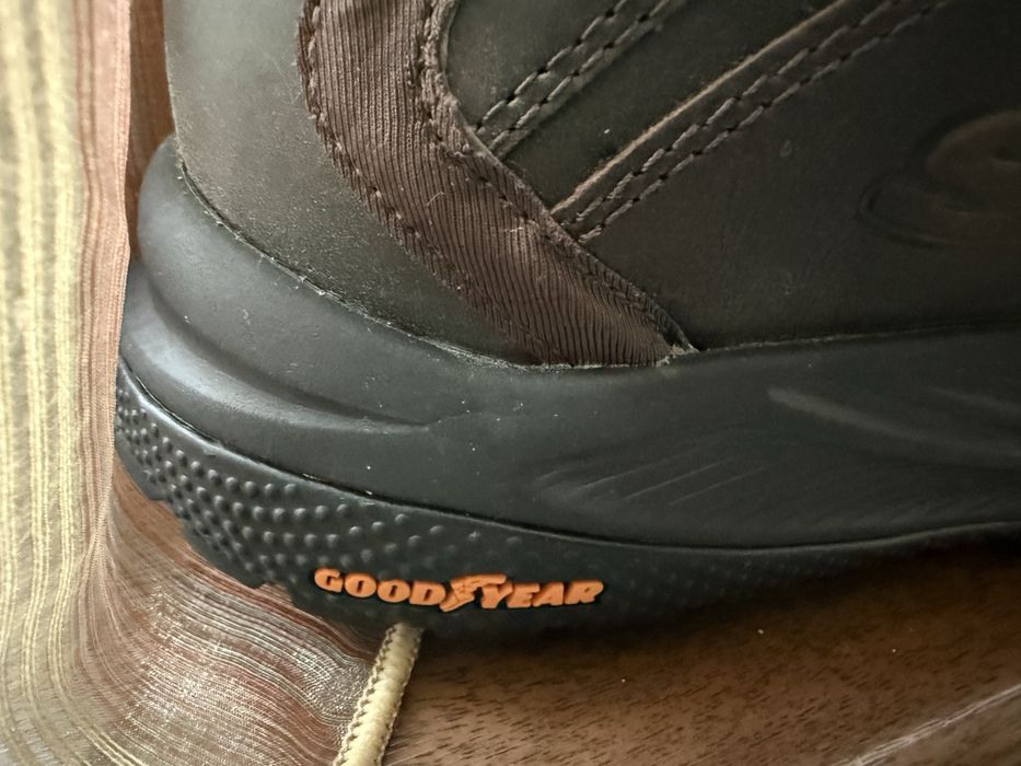 Bocanci Skechers Premium Waterproof