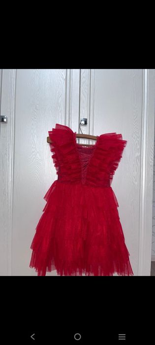 Продам платья детские