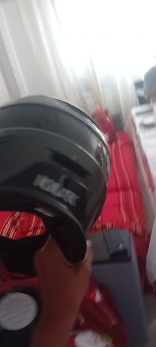 Vând casca kask  nefolosita
