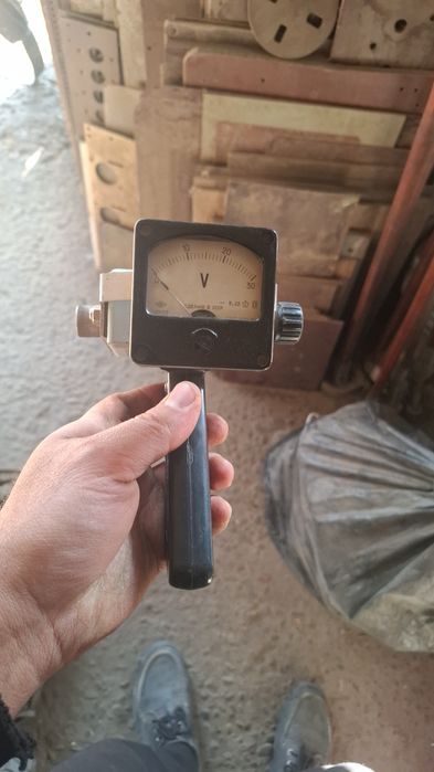 Нагрузочная вилка. Аккумулятор.