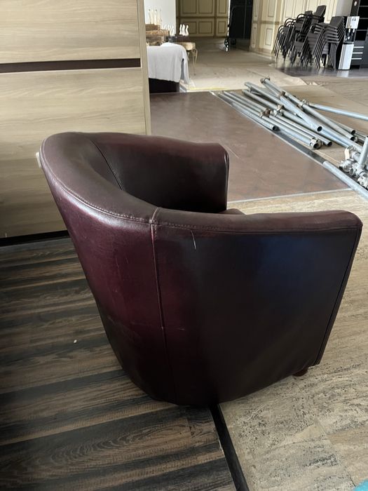 Кожени дивани втора употреба