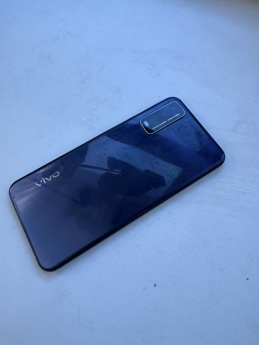 Продам Vivo v2027