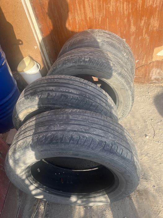 Продам резину б/у 225/60 R16