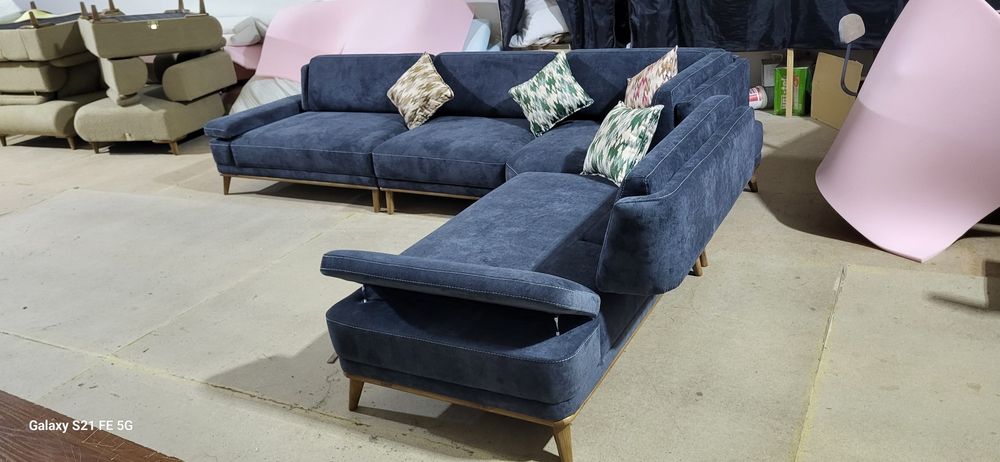 Мягкая мебель ZERO  уголок  размер 2.60 ×3.50