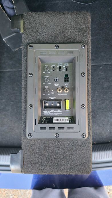 Subwoofer activ auto