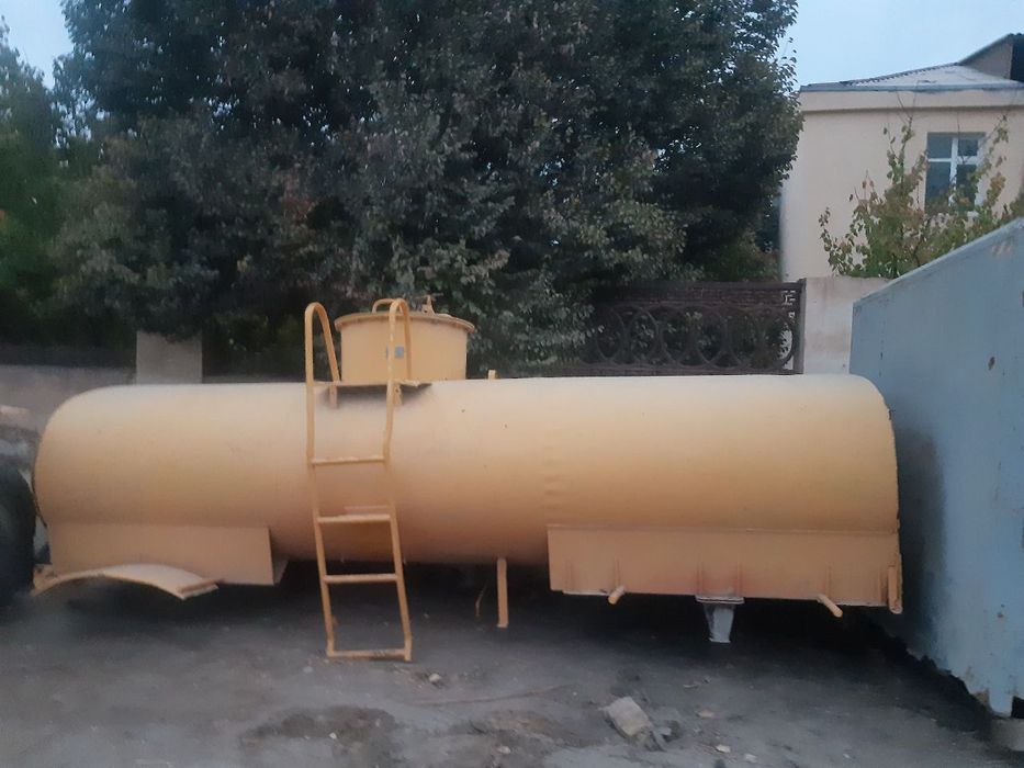 Исузи ёмкость сотилади