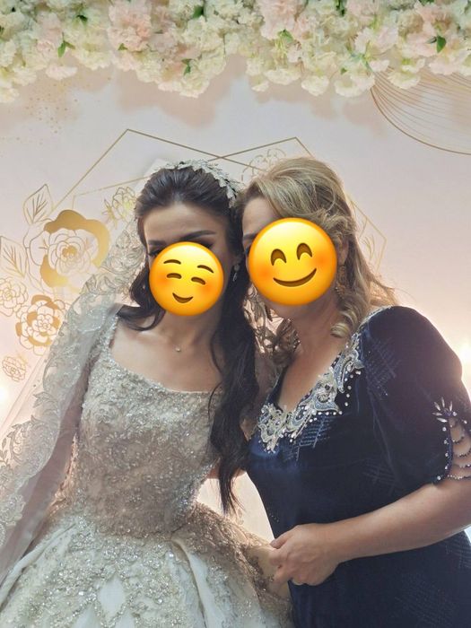 Очень Красивое Свадебное Платье !