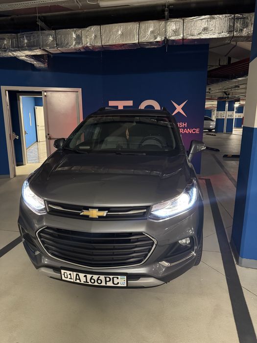 Tracker 1 Premier