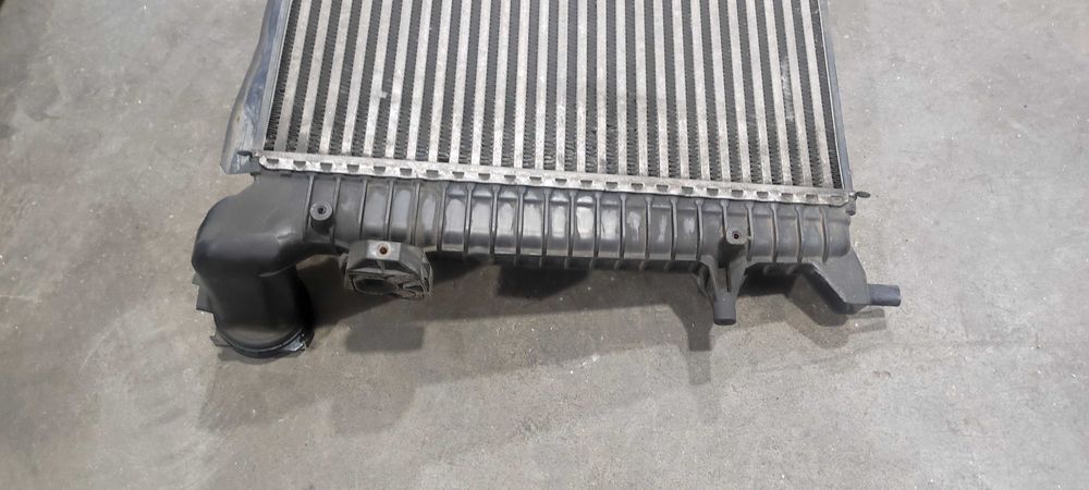 Radiator intercooler volkswagen vw passat B6 2.0 BMP 140 cp 3C0145803G