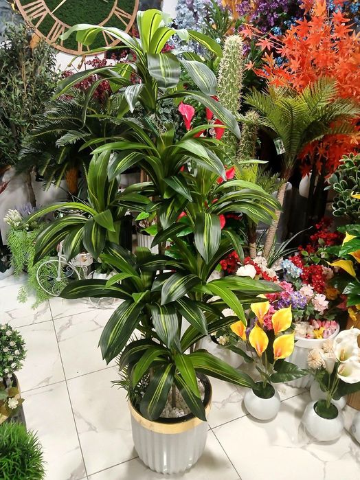 Декоративные цветы. Искусственные цветы и деревья растения фито пано