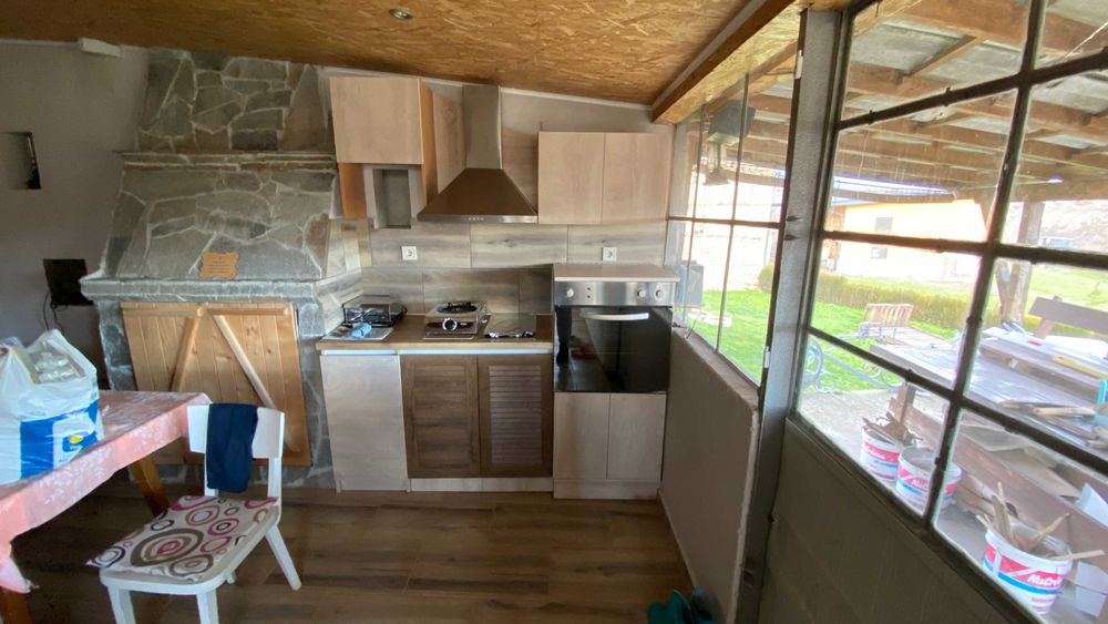 Сглобяване на мебели и индивидуални проект