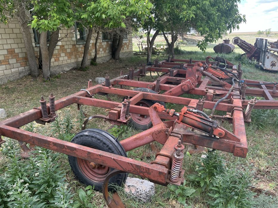 Культиватор в отличном состочнии работал 1 сезон после ремонта