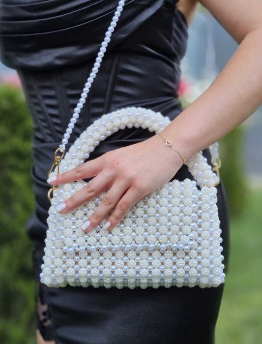 Geantă elegantă lucrată manual