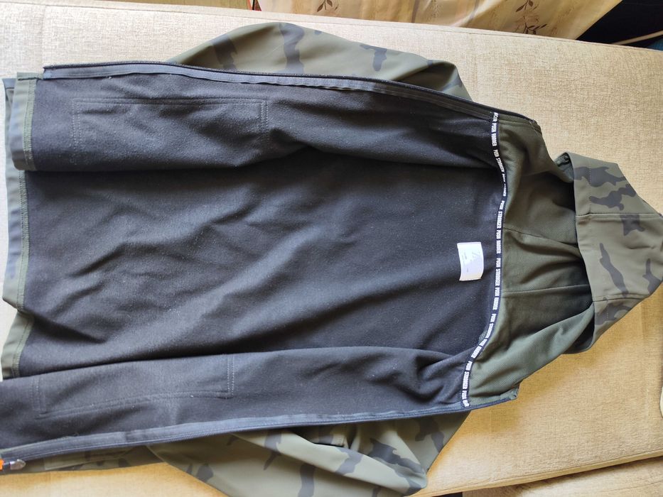 Спортно гумирано яке Zara размер 140