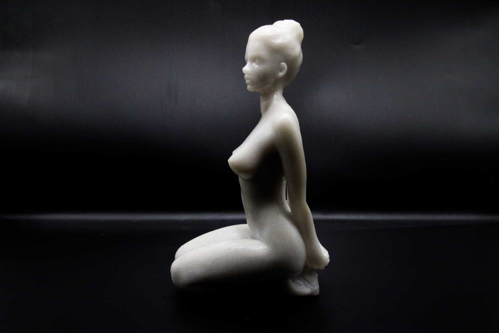 Мраморна арт скулптура „Елиана“ – Версия 3, ръчно изработена