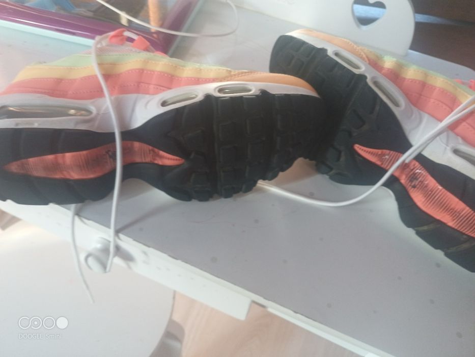 nike air max 95 40 номер като нови