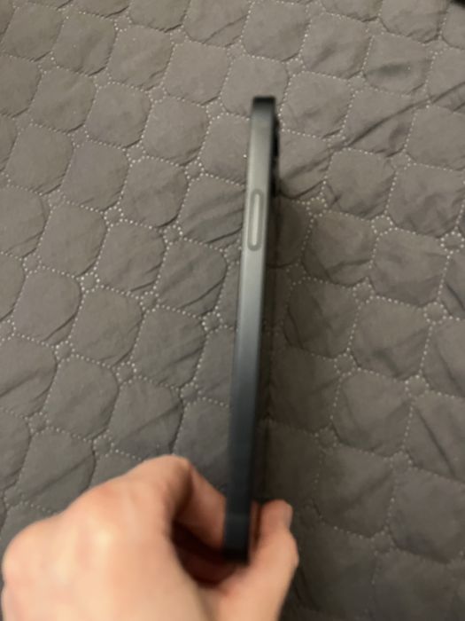 Iphone 12 64GB памет