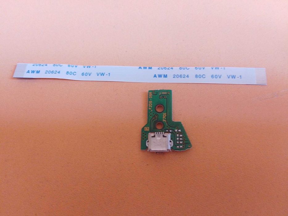Зареждащ модул за Sony PS4 JDS-055 handle charging board micro usb
