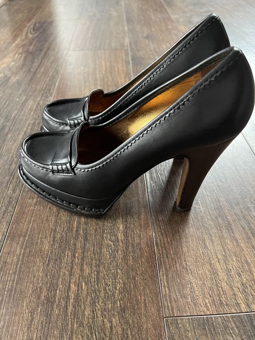 Оригинални дамски обувки Yves Saint Laurent