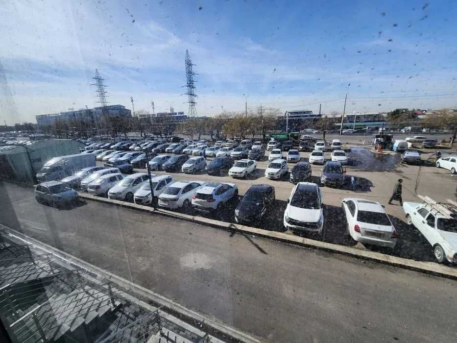 Сдаю Помещение  720м2 Под Шоуром и Офис Учтепа 1 Линия Урикзор Базар