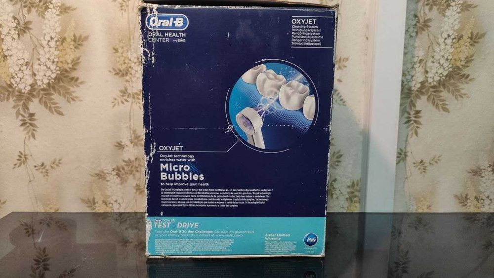 Ирригатор Braun Oral B - для чистки зубов (Германия).