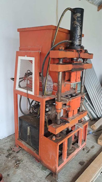 Linie caramida presata lego, malaxor, concasor, presa