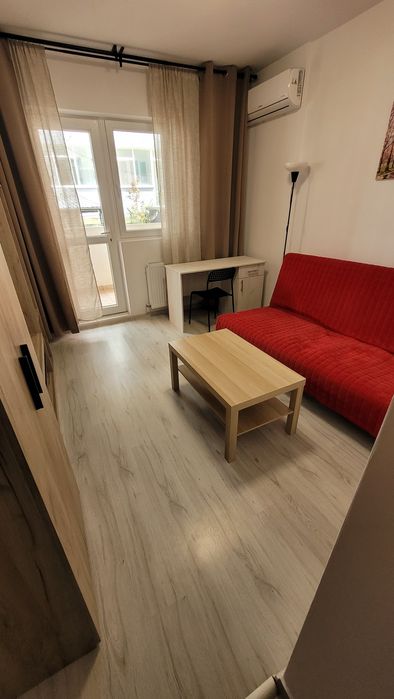 Proprietar Închiriez Garsonieră Cu Curte, Metrou Dimtrie Leonida