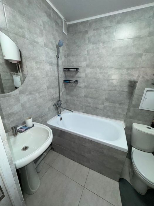 Отличная квартира 8000 тг