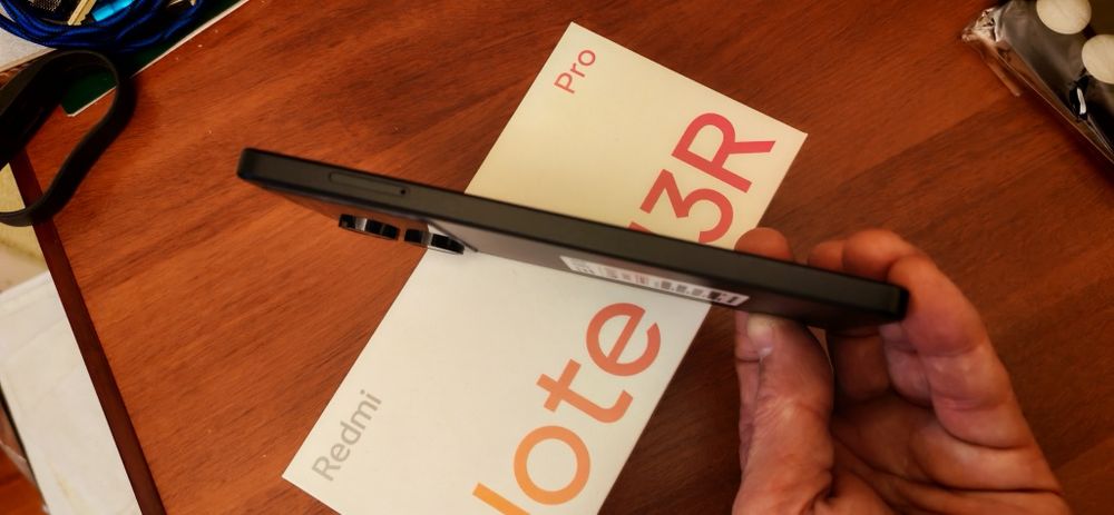 Перфектум  мобайл+ GSM, редми 13 про, 8+8 ,256,в идеальном состоянии