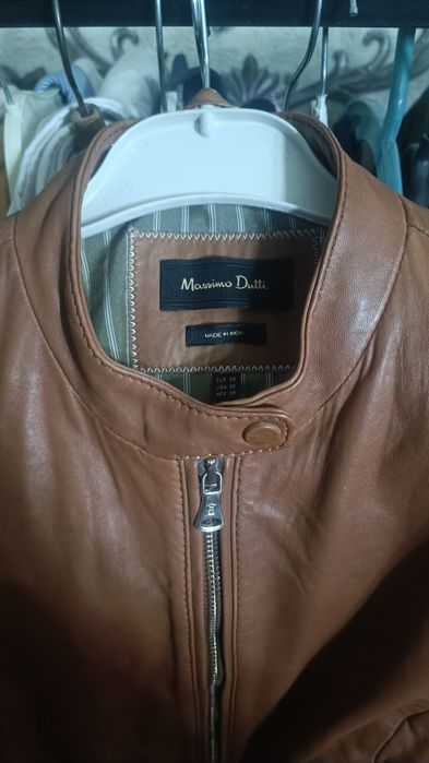 Продам оригинальную кожаную куртку Massimo Dutti