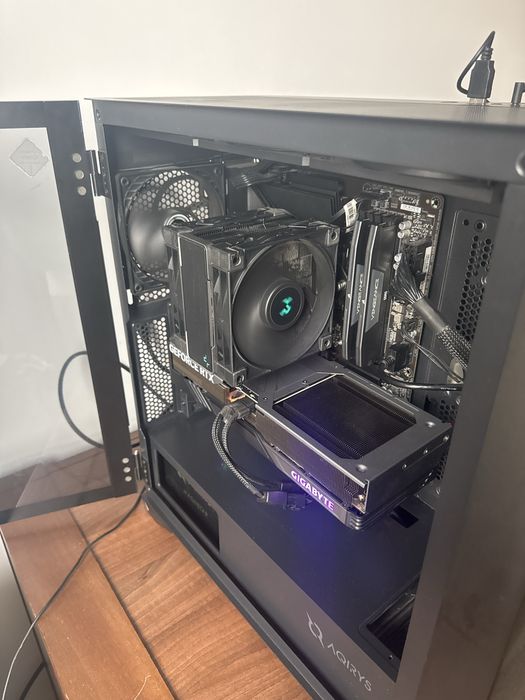 vand rtx 4070  12gb  ca nou cu garantie