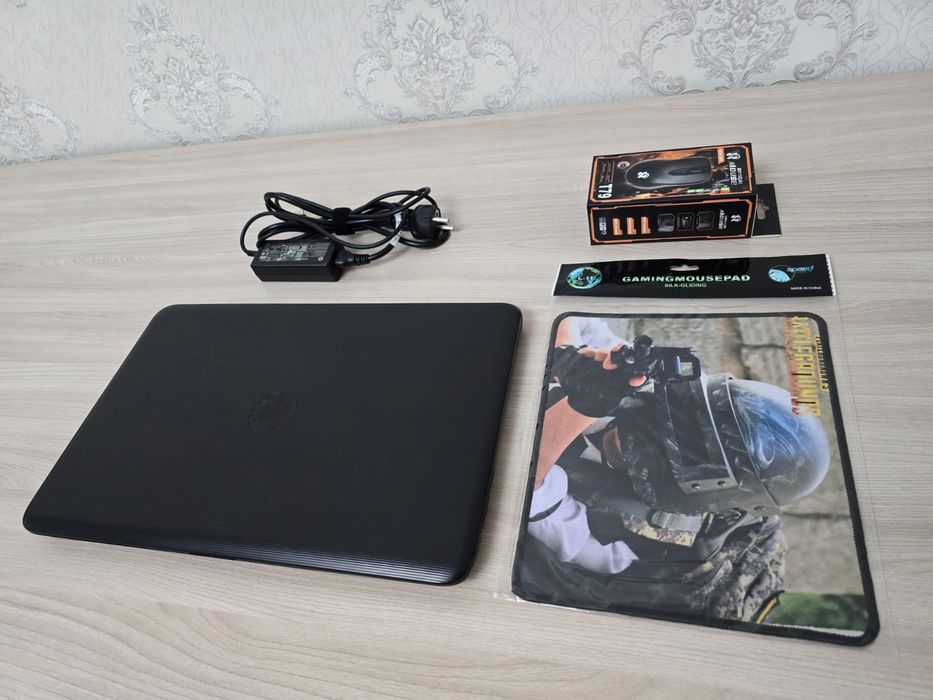 HP, Core i5-5Th, SSD 128Gb, HDD 500Gb, Ram 6Gb, AMD Radeon 2Gb