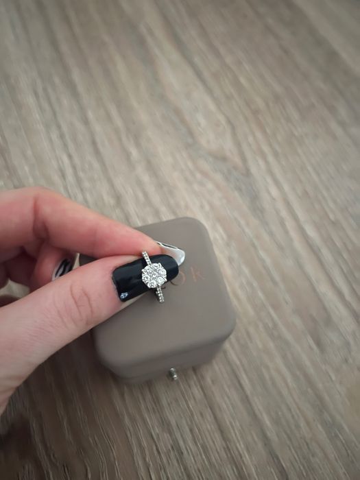 Vând inel logodna Teilor