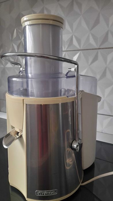 Storcator  de fructe si legume Ariete