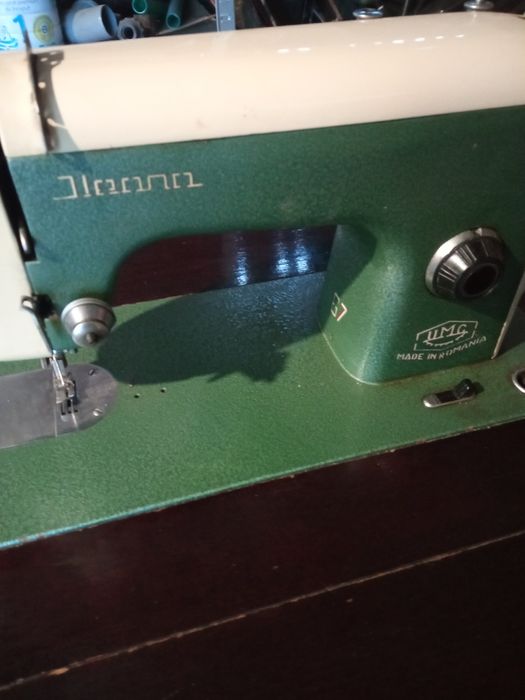 Mașină de cusut Ileana