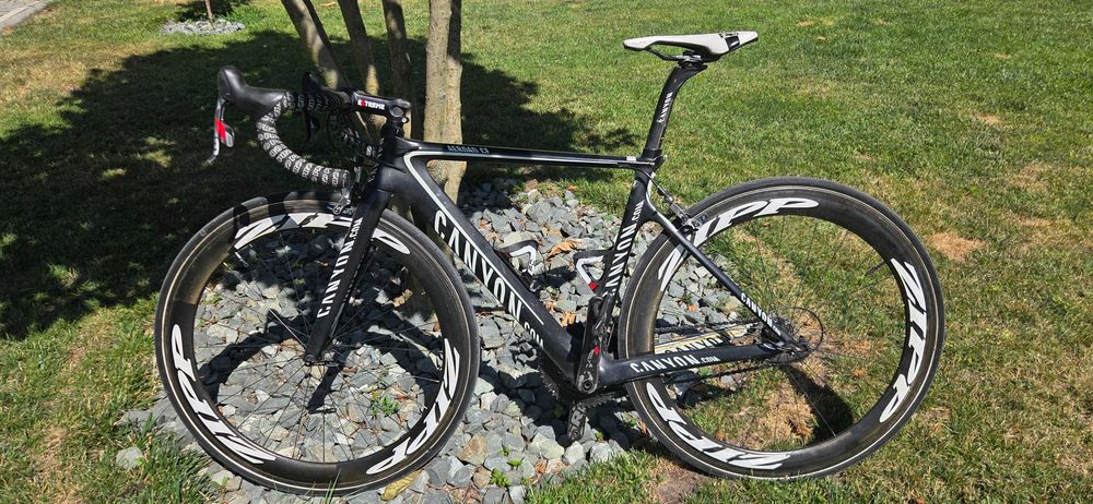 Шосеен велосипед, карбон CANYON AEROAD CF carbon road bike