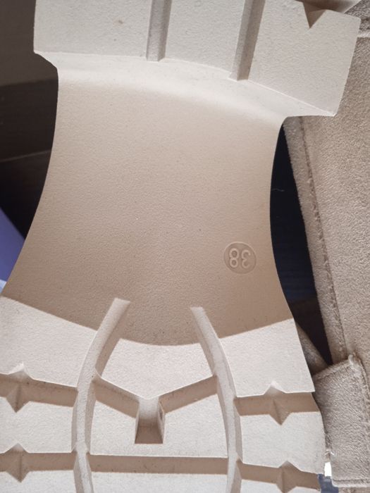 Велурени обувки  спортно-елегантни