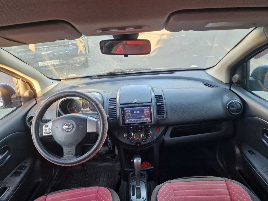 Nissan Note 2007 года