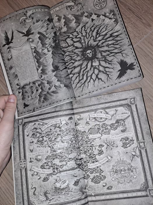 Поредица "The Nevernight Chronicle"