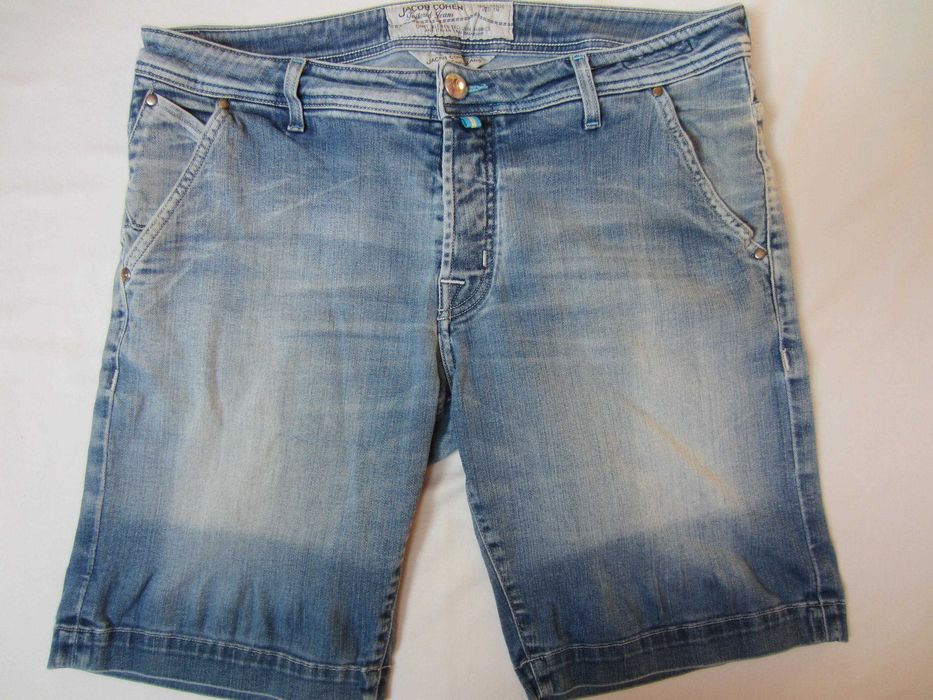 Pantalon scurt Jacob Cohen , masura W37, scurti din fabricatie, stare f. buna