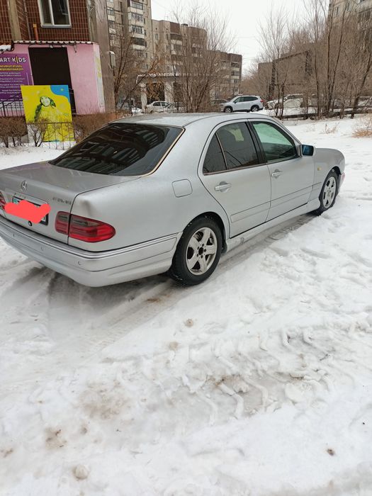 Продам Мерседес 210