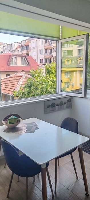 Дава се под наем Тристаен апартамент в София, Оборище - 90 кв.м за 698.19 € - Снимка #9