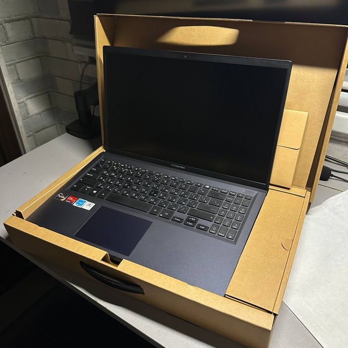 Продаётся  Ноутбук ASUS