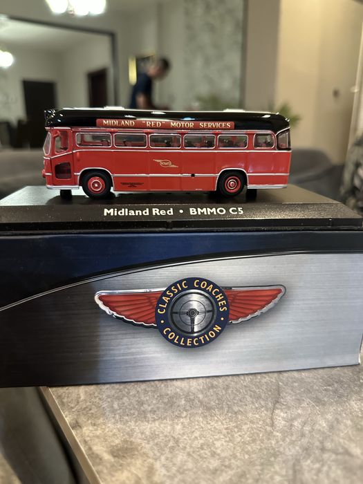 Колекционерски камиончета и автобуси