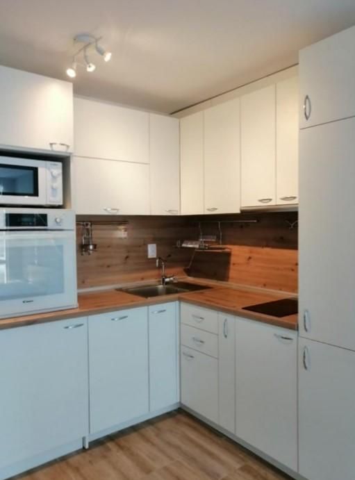 Дава се под наем Едностаен апартамент в София, Център - 50 кв.м за 400 € - Снимка #1