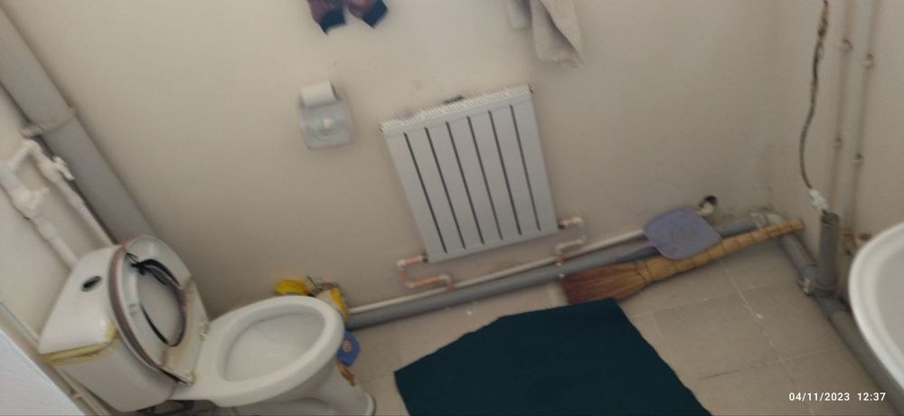 Qarshi kvartira sotiladi