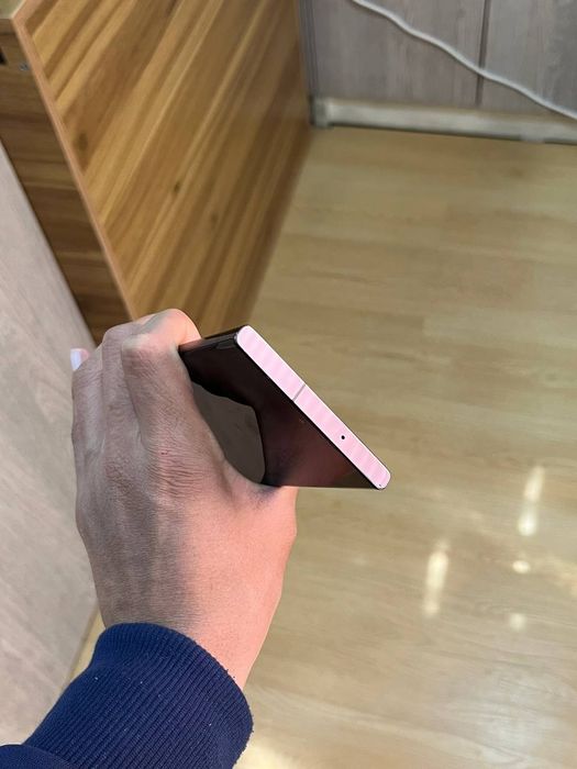 Samsung galaxy s23 ultra 5G 12/256gb holati yaxshi